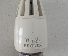 Radiator valve