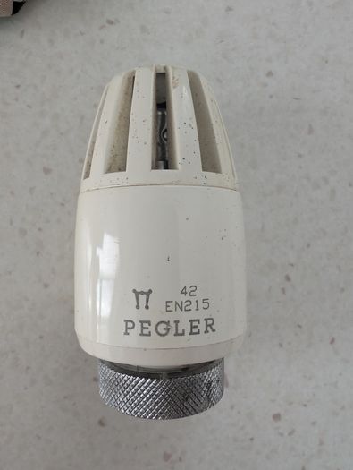 Radiator valve