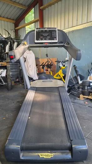 Commercial Top Brand Technogym Treadmills