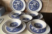 Vintage Arklow pottery "Willow " 6Dinner plate 5 Bowls