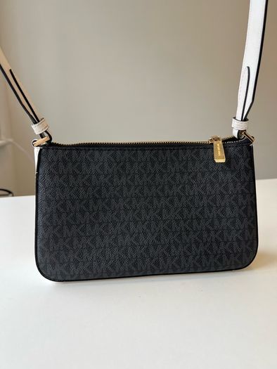 Perfect gift Michael Kors bag with ALL brand NEW accessories