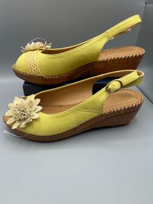 Pavers Peep Toe Small Wedge Heel Sandals - Brand New - Size Uk5 EU 38