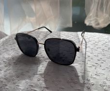 sun glasses