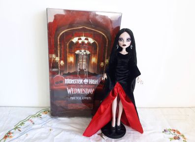 Monster High Morticia Adams doll NEW unboxed