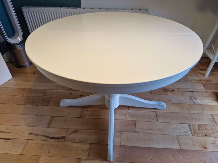 round table