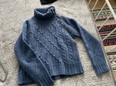 Carraigdonn jumper 100% wool Size L