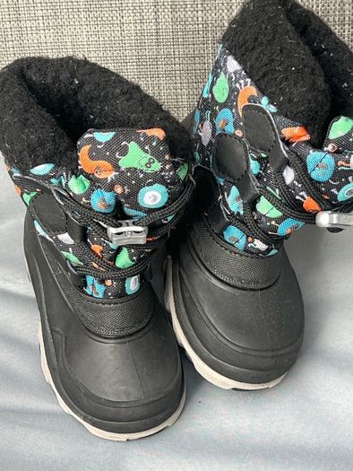 boy winter boots size 22/25