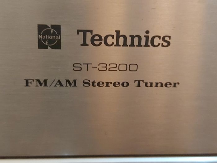 Technics FM-AM Stereo Tuner Model ST-3200, Technics Model No. RS-M205, Technics Stereo integrated Amplifier Model SU-3200, 3 parts of a Technics Music System, No phonograph or Speakers