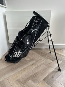 MK Golf - lightweight kids carry bag with stand