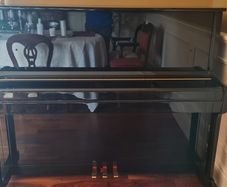Feurich 122 Piano