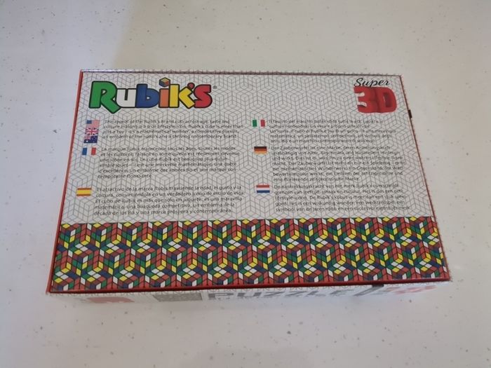 500 piece Rubik's Cube 3D puzzle
