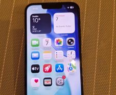 iPhone 13 Pro - 256GB Unlocked (100% battery)