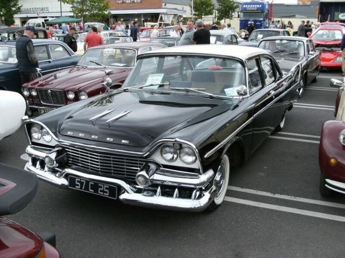 Dodge Kingsway Custom 1957