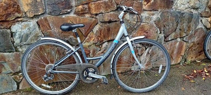 Bargin Ladies Bicycles X2