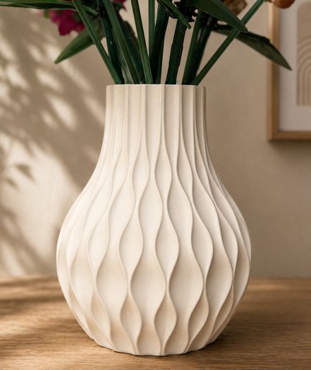 Elegant 3D printed vase