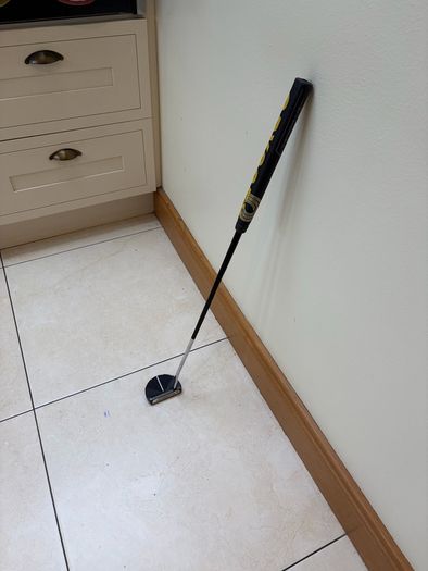 Odyssey Stroke lab R-Line Arrow 34'' putter