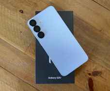 Samsung Galaxy S25 Plus (256GB) Icy Blue - UNLOCKED