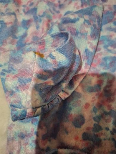 Girls pyjama set size 31/32