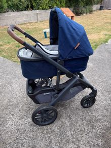 UPPAbaby Vista V2 - Noa | Immaculate Condition | Complete Luxury Bundle