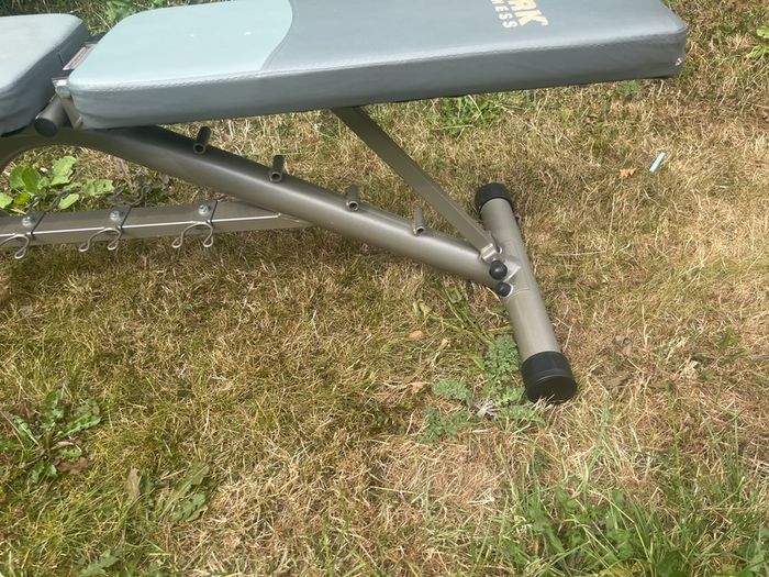 adjustable weight bench