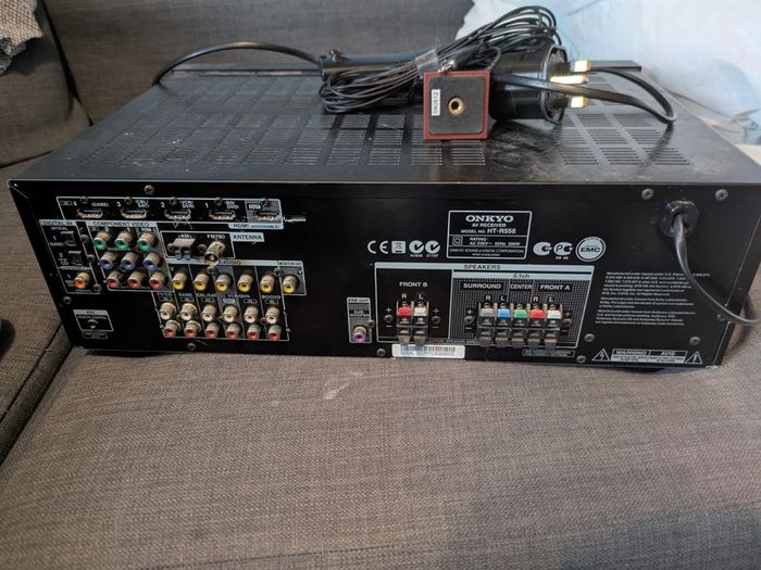 Onkyo AV receiver HT-R558 (faulty)
