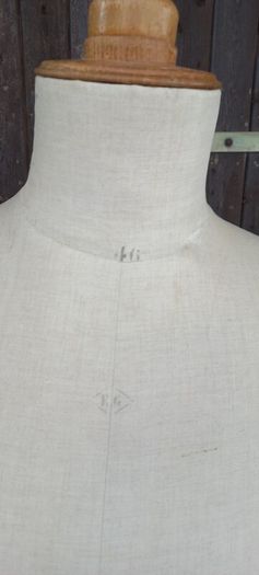 Mannequin Antique Circa 1920s bust Girard of Paris