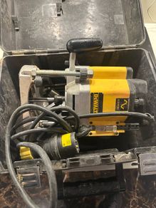 110v tool bundle dewalt