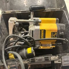 110v tool bundle dewalt