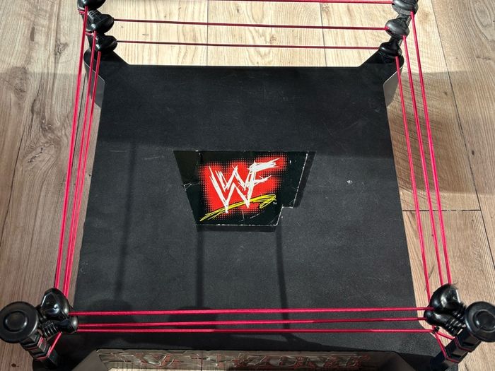 WWE WWF Jakks Warzone wrestling ring + rare BCA wrestlers