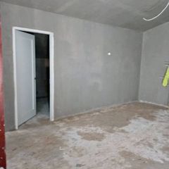 Plasterer available