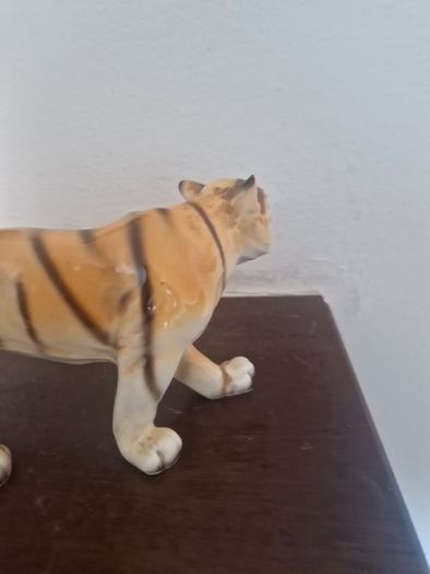 porcelain tiger