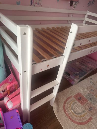 Single bed