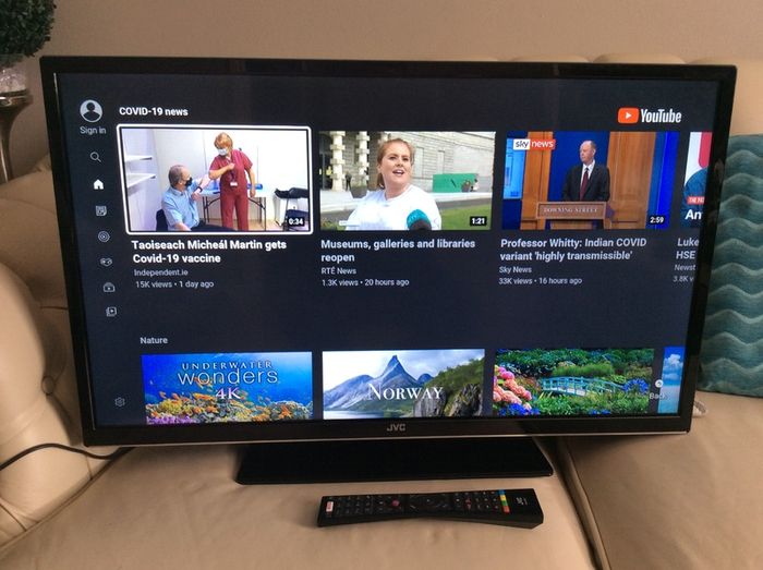 JVC 32 inch LED SMART Television with USB, 2 HDMI, Scart, WIFI connectivity in Perfect Condition