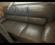 2+3 300  need gone asap 2 blankets included