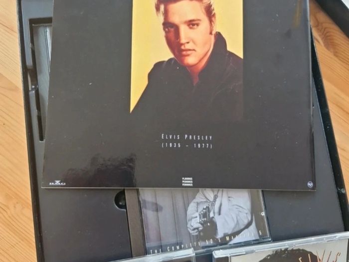 Elvis Presley Vintage - Highly Collectable  The 1992 release of "Elvis Presley: The King of Rock 'n' Roll - The Complete 50's Masters".  5-CD box set format