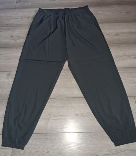 Only 5 Euro Each!! - Brand New Elegant Casual Versatile Colour Cuffed Bottoms - Size - XXL - Smaller Fit More A Size - U.K.16 - RRP - 16.58 Each