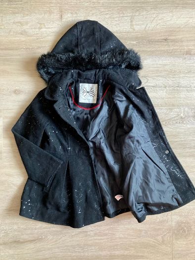 Dunnes girls coat, 5-6Y