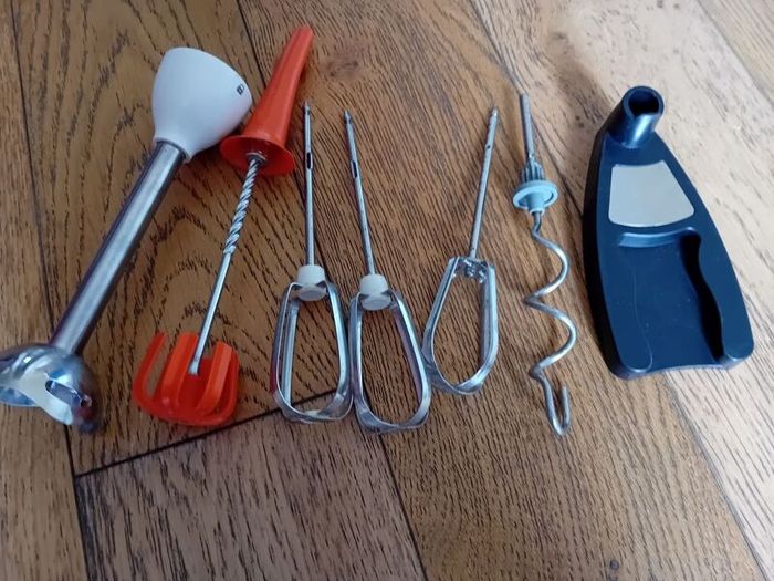 Kitchen whisk