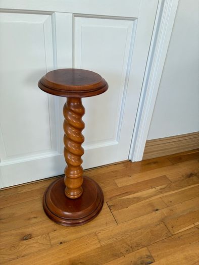 Wooden Plant/Ornament Stand.