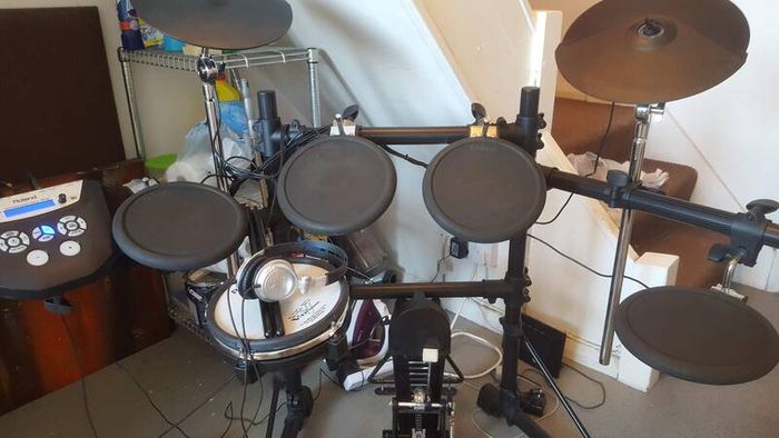 Roland TD-6 V-Drums Electronic Drum Kit