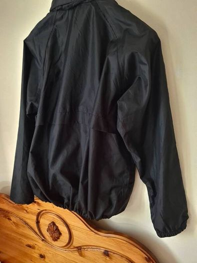 A.P O'brien Racing breeze up yard jacket Size large Pit to pit 23" Hooded in like new condition