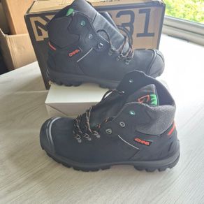 Safety Boots Emm Himalaya S3, UK 10 EU 45, Brand New