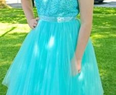 Beautiful turqoise dress