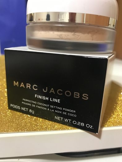 Marc Jacobs finish line perfecting coconut setting powder in invisible 34