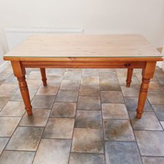Pine dining table