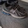 Size 4 runners Nike/ new balance / asics Image 10