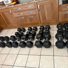 540kg Of Rubber Hex Dumbbells, Cheapest Set On Here At 1.85 Per Kg For Set! Originally 4 Euro Per Kg!!