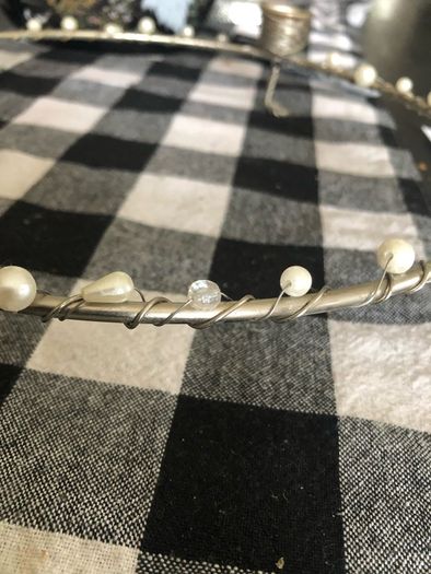 Beautiful crystal and Pearl centrepiece