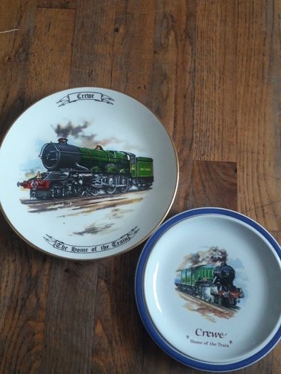 train memorbilia plates
