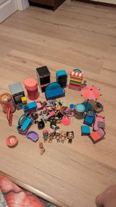 Lol dolls and accessories